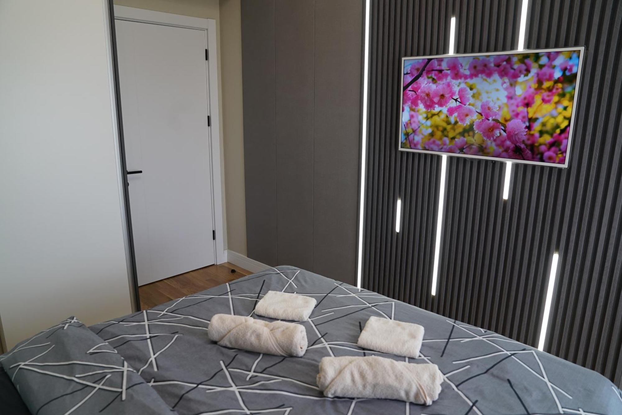 Diamond 72 Apartment , Skopje City - Center, Diamond Residences, Free Parking Exterior photo